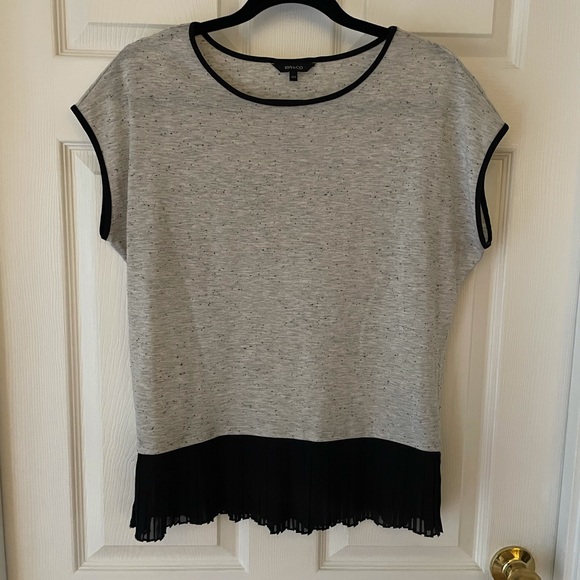 RW&CO Frilly Bottom Tee - Picture 1 of 4